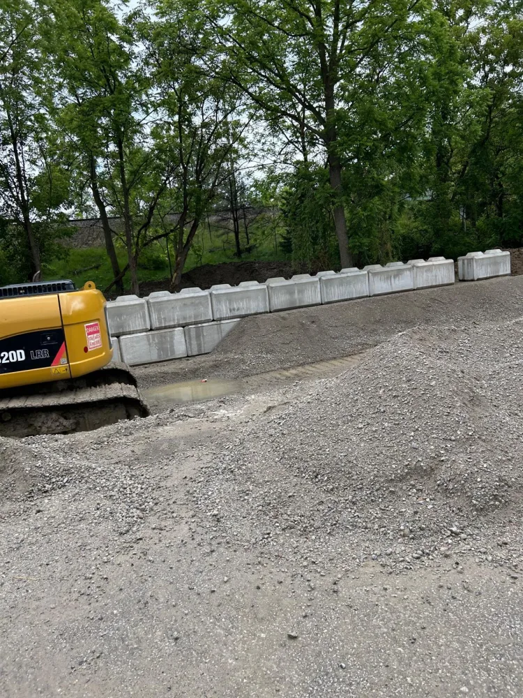 Crash Wall service — Global City Excavation, GTA