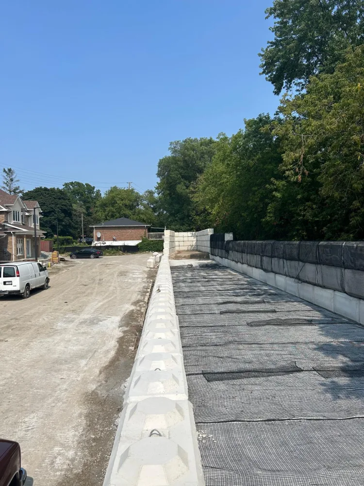 Retaining Wall service — Global City Excavation, GTA